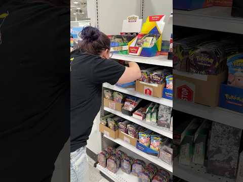 Only 5 Seconds To Find The GOLD Pokemon Card! ⏰